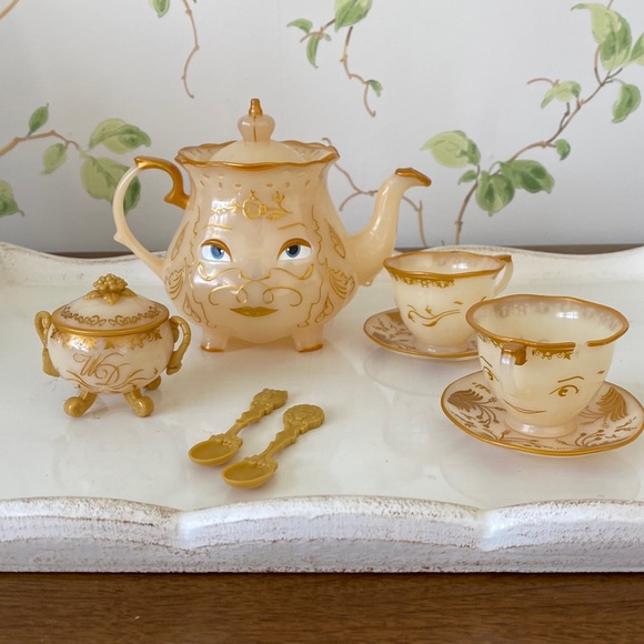Disney’s Beauty and The Beast Enchanted Live Tea Set